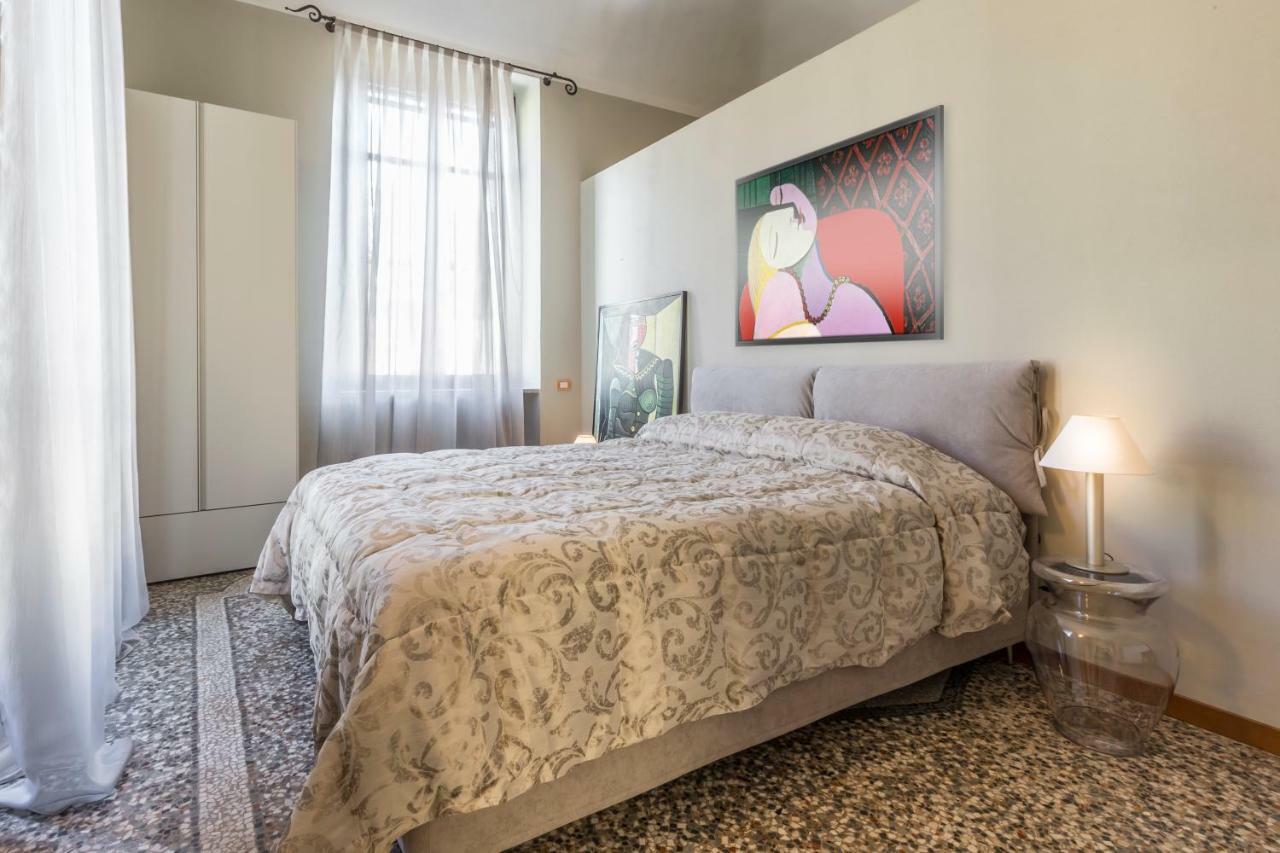 Roero Suite In The City Center Asti Zewnętrze zdjęcie